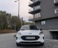 Белый Форд Эскейп, объемом двигателя 2.5 л и пробегом 132 тыс. км за 21000 $, фото 1 на Automoto.ua