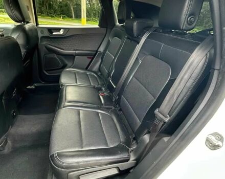 Белый Форд Эскейп, объемом двигателя 2 л и пробегом 34 тыс. км за 4800 $, фото 10 на Automoto.ua