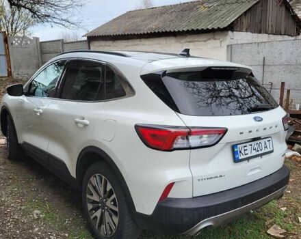 Белый Форд Эскейп, объемом двигателя 2.5 л и пробегом 135 тыс. км за 23000 $, фото 8 на Automoto.ua