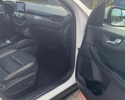 Белый Форд Эскейп, объемом двигателя 2 л и пробегом 81 тыс. км за 13000 $, фото 9 на Automoto.ua