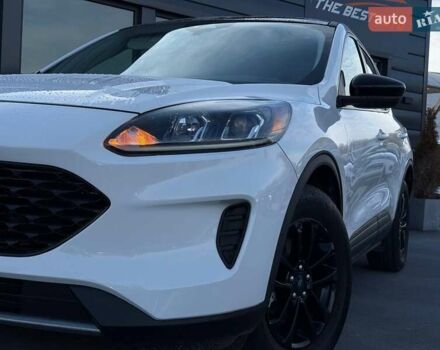 Білий Форд Ескейп, об'ємом двигуна 2.5 л та пробігом 60 тис. км за 19500 $, фото 4 на Automoto.ua