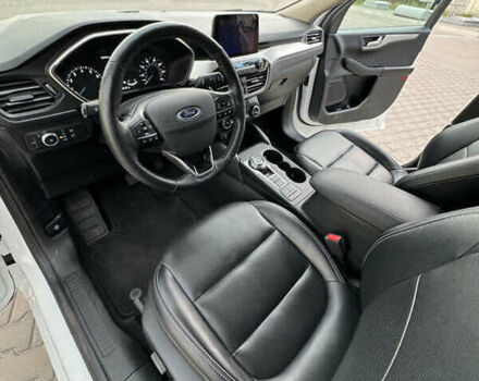 Белый Форд Эскейп, объемом двигателя 1.5 л и пробегом 81 тыс. км за 14500 $, фото 7 на Automoto.ua