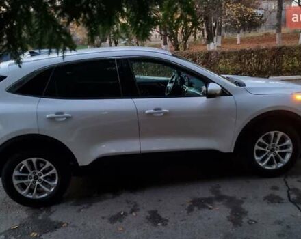 Белый Форд Эскейп, объемом двигателя 1.5 л и пробегом 93 тыс. км за 16500 $, фото 7 на Automoto.ua