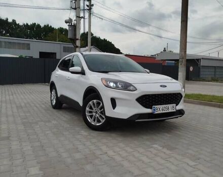 Білий Форд Ескейп, об'ємом двигуна 1.5 л та пробігом 79 тис. км за 15600 $, фото 4 на Automoto.ua
