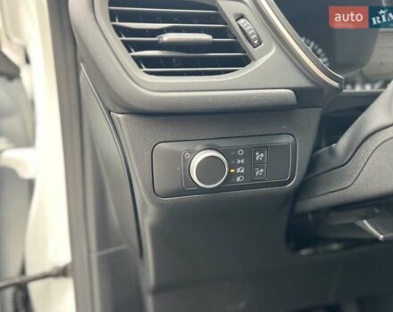 Белый Форд Эскейп, объемом двигателя 0 л и пробегом 23 тыс. км за 18500 $, фото 23 на Automoto.ua