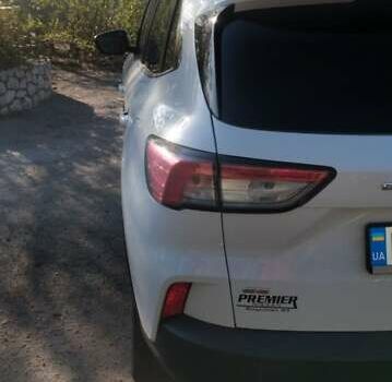 Белый Форд Эскейп, объемом двигателя 1.5 л и пробегом 149 тыс. км за 15000 $, фото 6 на Automoto.ua