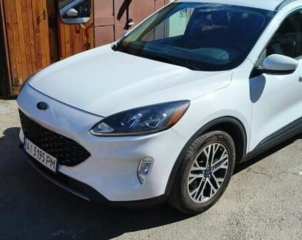 Белый Форд Эскейп, объемом двигателя 1.5 л и пробегом 150 тыс. км за 17900 $, фото 1 на Automoto.ua