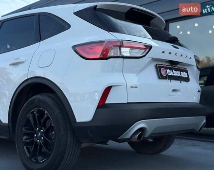 Білий Форд Ескейп, об'ємом двигуна 2.5 л та пробігом 60 тис. км за 19500 $, фото 10 на Automoto.ua