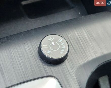 Белый Форд Эскейп, объемом двигателя 2.5 л и пробегом 39 тыс. км за 21700 $, фото 5 на Automoto.ua