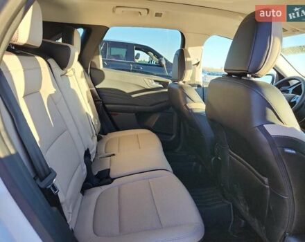 Білий Форд Ескейп, об'ємом двигуна 0 л та пробігом 42 тис. км за 9546 $, фото 9 на Automoto.ua