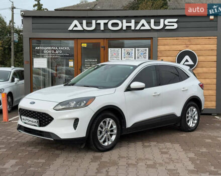 Белый Форд Эскейп, объемом двигателя 1.5 л и пробегом 34 тыс. км за 19999 $, фото 2 на Automoto.ua