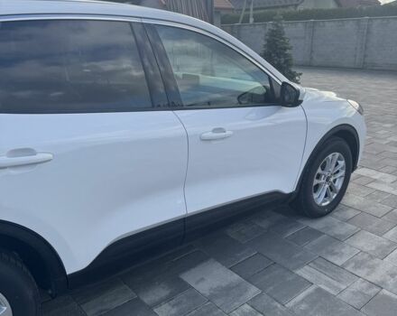 Белый Форд Эскейп, объемом двигателя 2.5 л и пробегом 60 тыс. км за 20800 $, фото 4 на Automoto.ua