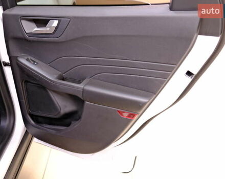 Белый Форд Эскейп, объемом двигателя 1.5 л и пробегом 127 тыс. км за 16900 $, фото 36 на Automoto.ua