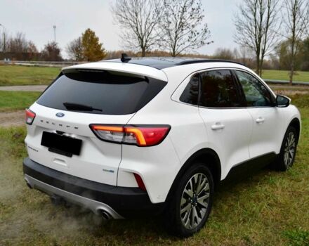 Белый Форд Эскейп, объемом двигателя 2 л и пробегом 81 тыс. км за 12900 $, фото 1 на Automoto.ua