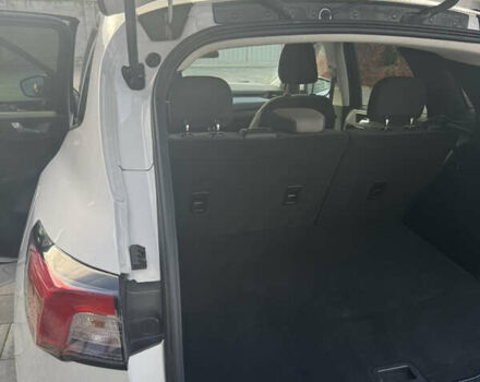 Белый Форд Эскейп, объемом двигателя 2.5 л и пробегом 60 тыс. км за 21000 $, фото 37 на Automoto.ua