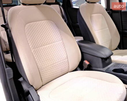 Белый Форд Эскейп, объемом двигателя 1.5 л и пробегом 127 тыс. км за 16900 $, фото 43 на Automoto.ua