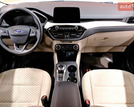 Белый Форд Эскейп, объемом двигателя 1.5 л и пробегом 127 тыс. км за 16900 $, фото 44 на Automoto.ua