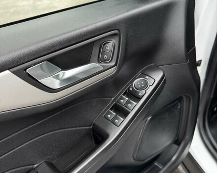 Белый Форд Эскейп, объемом двигателя 1.5 л и пробегом 153 тыс. км за 16300 $, фото 18 на Automoto.ua