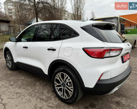 Білий Форд Ескейп, об'ємом двигуна 1.5 л та пробігом 149 тис. км за 14300 $, фото 18 на Automoto.ua