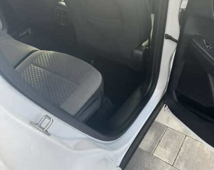 Белый Форд Эскейп, объемом двигателя 2.5 л и пробегом 60 тыс. км за 21000 $, фото 35 на Automoto.ua