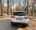Белый Форд Эскейп, объемом двигателя 2 л и пробегом 66 тыс. км за 21800 $, фото 10 на Automoto.ua