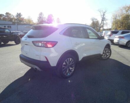 Белый Форд Эскейп, объемом двигателя 2 л и пробегом 12 тыс. км за 10300 $, фото 5 на Automoto.ua