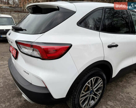 Білий Форд Ескейп, об'ємом двигуна 1.5 л та пробігом 149 тис. км за 14300 $, фото 14 на Automoto.ua