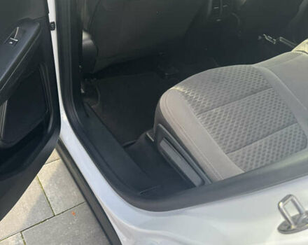 Белый Форд Эскейп, объемом двигателя 2.5 л и пробегом 60 тыс. км за 21000 $, фото 39 на Automoto.ua