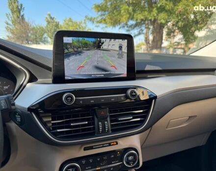 Белый Форд Эскейп, объемом двигателя 2 л и пробегом 88 тыс. км за 19990 $, фото 27 на Automoto.ua