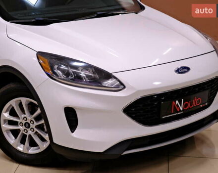 Белый Форд Эскейп, объемом двигателя 1.5 л и пробегом 127 тыс. км за 16900 $, фото 6 на Automoto.ua
