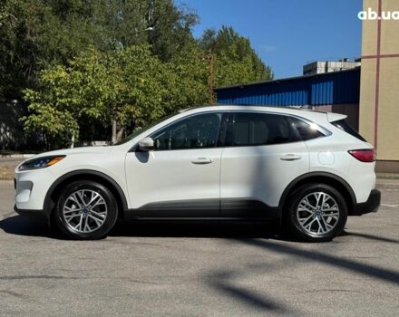 Белый Форд Эскейп, объемом двигателя 2 л и пробегом 88 тыс. км за 19990 $, фото 1 на Automoto.ua