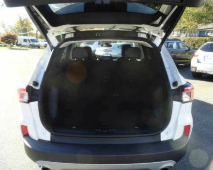 Белый Форд Эскейп, объемом двигателя 2 л и пробегом 12 тыс. км за 10300 $, фото 10 на Automoto.ua