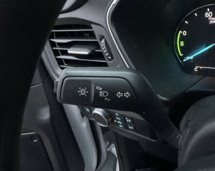 Белый Форд Эскейп, объемом двигателя 2.5 л и пробегом 60 тыс. км за 21000 $, фото 43 на Automoto.ua