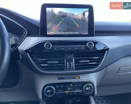 Білий Форд Ескейп, об'ємом двигуна 1.5 л та пробігом 195 тис. км за 15999 $, фото 23 на Automoto.ua