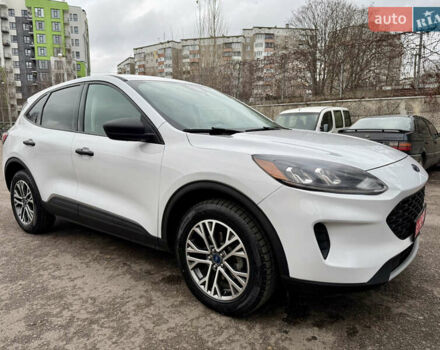 Білий Форд Ескейп, об'ємом двигуна 1.5 л та пробігом 149 тис. км за 14300 $, фото 2 на Automoto.ua