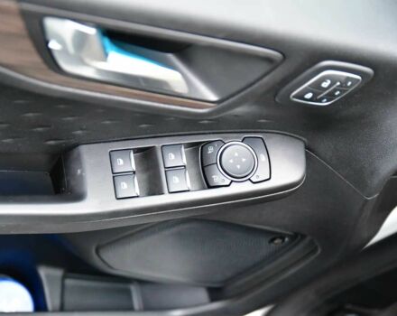 Белый Форд Эскейп, объемом двигателя 2 л и пробегом 81 тыс. км за 12900 $, фото 16 на Automoto.ua