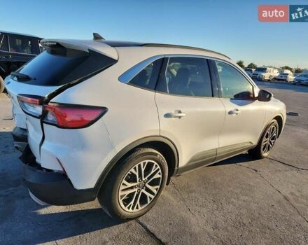 Білий Форд Ескейп, об'ємом двигуна 0 л та пробігом 42 тис. км за 9546 $, фото 3 на Automoto.ua