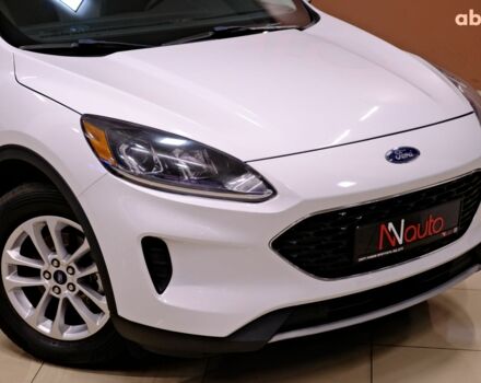 Белый Форд Эскейп, объемом двигателя 1.5 л и пробегом 127 тыс. км за 16900 $, фото 2 на Automoto.ua