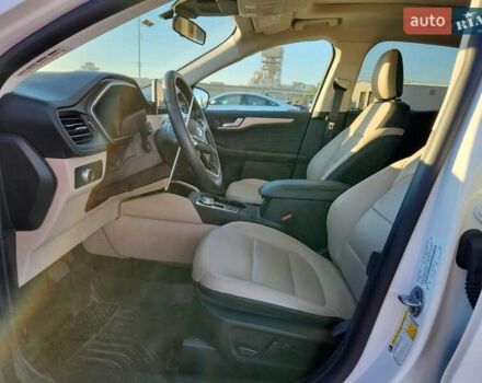 Білий Форд Ескейп, об'ємом двигуна 0 л та пробігом 42 тис. км за 9546 $, фото 6 на Automoto.ua