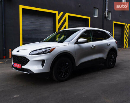 Белый Форд Эскейп, объемом двигателя 2.5 л и пробегом 130 тыс. км за 19700 $, фото 8 на Automoto.ua