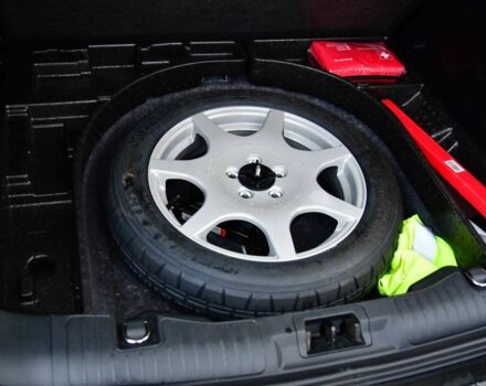 Белый Форд Эскейп, объемом двигателя 2 л и пробегом 81 тыс. км за 12900 $, фото 8 на Automoto.ua