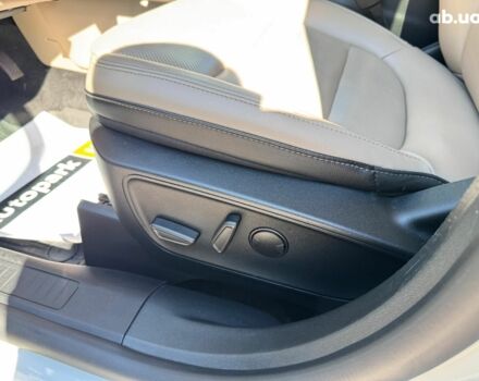 Белый Форд Эскейп, объемом двигателя 2 л и пробегом 88 тыс. км за 19990 $, фото 21 на Automoto.ua