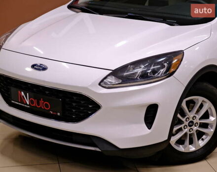 Белый Форд Эскейп, объемом двигателя 1.5 л и пробегом 127 тыс. км за 16900 $, фото 10 на Automoto.ua