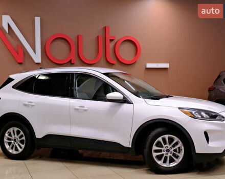 Белый Форд Эскейп, объемом двигателя 1.5 л и пробегом 127 тыс. км за 16900 $, фото 7 на Automoto.ua