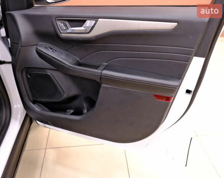 Белый Форд Эскейп, объемом двигателя 1.5 л и пробегом 127 тыс. км за 16900 $, фото 40 на Automoto.ua