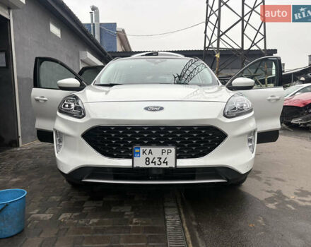 Белый Форд Эскейп, объемом двигателя 2.49 л и пробегом 62 тыс. км за 30000 $, фото 39 на Automoto.ua