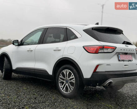 Форд Эскейп 2022 в Умани на Automoto.ua Белый Форд Эскейп, объемом двигателя 2 л и пробегом 100 тыс. км за 18000 $, фото 1 на Automoto.ua