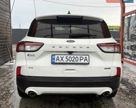 Белый Форд Эскейп, объемом двигателя 2.5 л и пробегом 69 тыс. км за 27000 $, фото 4 на Automoto.ua