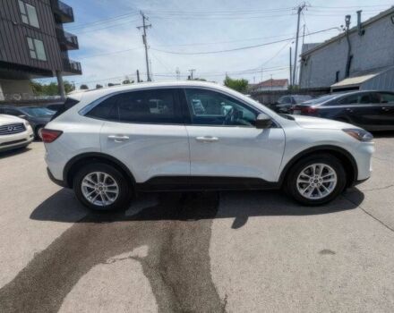 Белый Форд Эскейп, объемом двигателя 1.5 л и пробегом 21 тыс. км за 11200 $, фото 3 на Automoto.ua