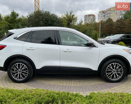 Білий Форд Ескейп, об'ємом двигуна 2.49 л та пробігом 88 тис. км за 24300 $, фото 7 на Automoto.ua